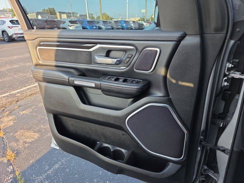 Used 2020 RAM 1500 Laramie AWD/4WD image 18