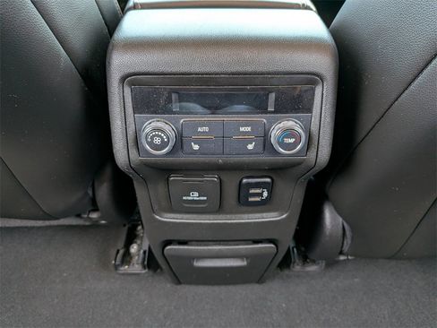 Used 2017 GMC Acadia Denali w/ Technology Package image 25