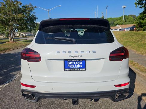 Used 2017 Porsche Cayenne Platinum Edition w/ Premium Package (PJV) AWD/4WD image 5