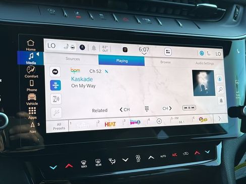 New 2026 Jeep Grand Cherokee Altitude AWD/4WD image 31