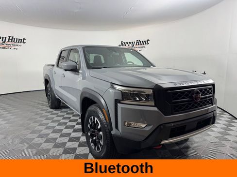 Used 2022 Nissan Frontier Pro-X image 4