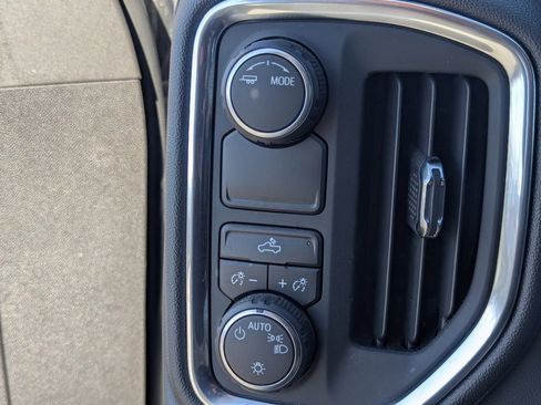 Used 2022 Chevrolet Silverado 1500 LT RWD image 23