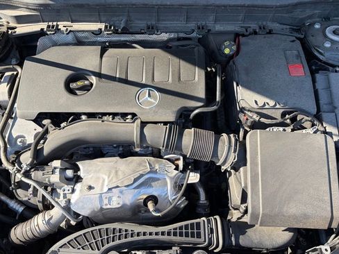 Used 2023 Mercedes-Benz GLB 250 4MATIC image 8