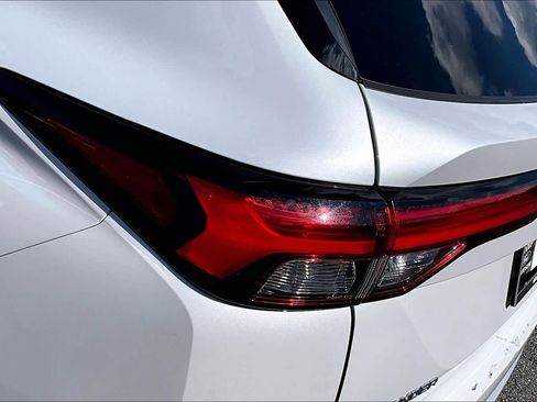 Used 2022 Mitsubishi Outlander SE FWD image 27