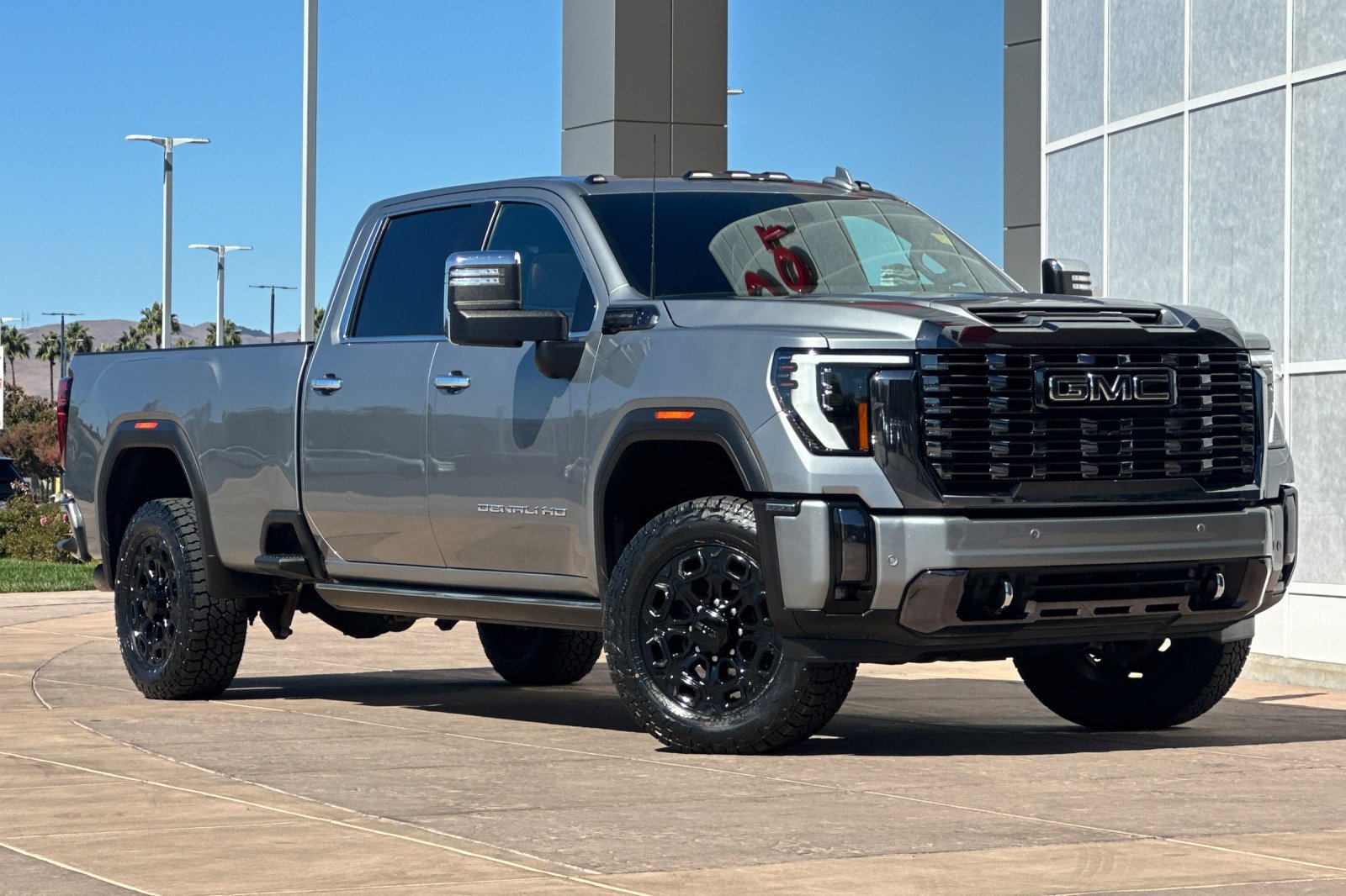 Used 2024 GMC Sierra 3500 Denali Ultimate AWD/4WD image 2