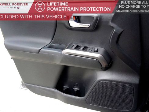 Used 2021 Toyota Tacoma TRD Off-Road image 22