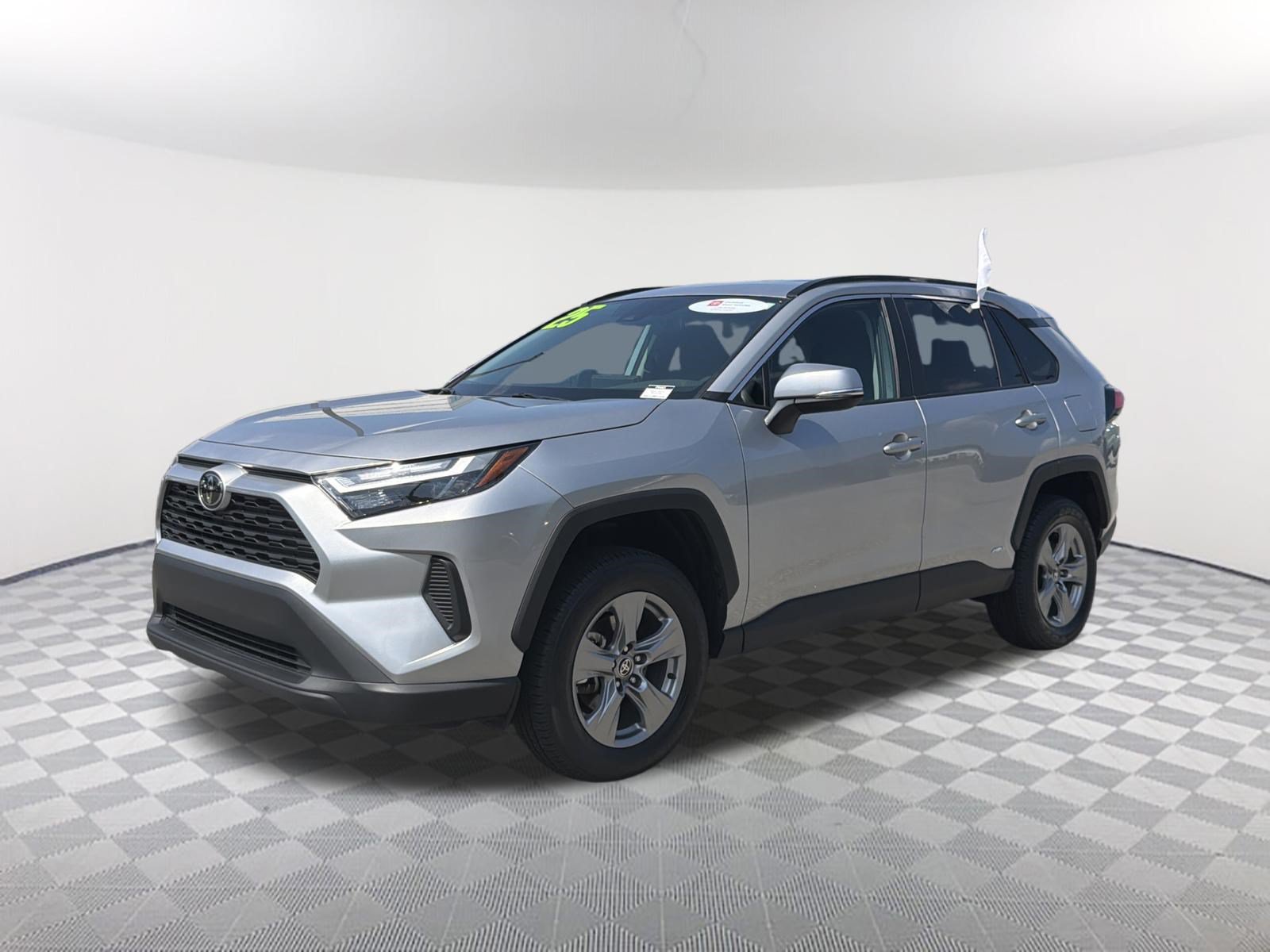 Certified 2025 Toyota RAV4 LE AWD/4WD image 3