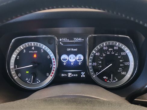 Used 2018 Nissan Titan PRO-4X w/ Pro-4x Convenience Package AWD/4WD image 20