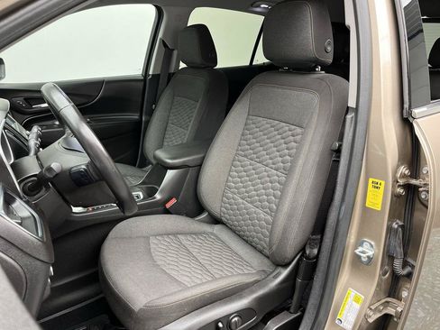 Used 2018 Chevrolet Equinox LT FWD image 8