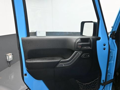 Used 2017 Jeep Wrangler Unlimited Sport AWD/4WD image 15