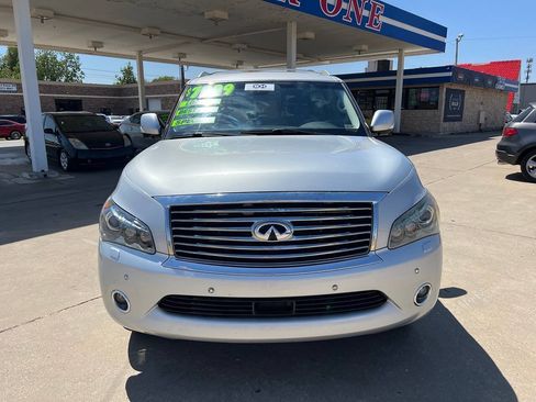Used 2013 INFINITI QX56 4WD w/ Deluxe Touring Pkg image 2