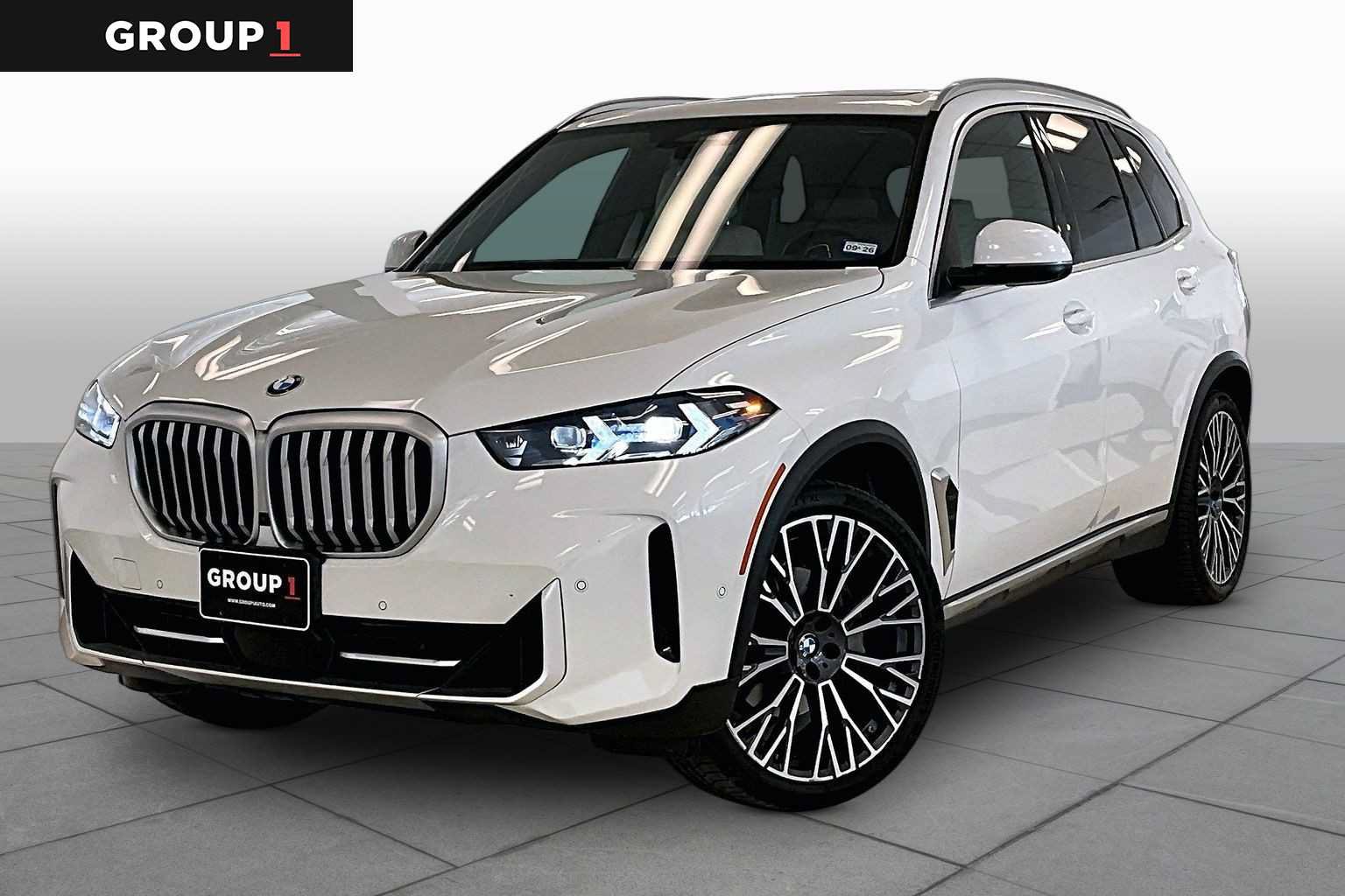 Used 2024 BMW X5 sDrive40i w/ Premium Package RWD image 1