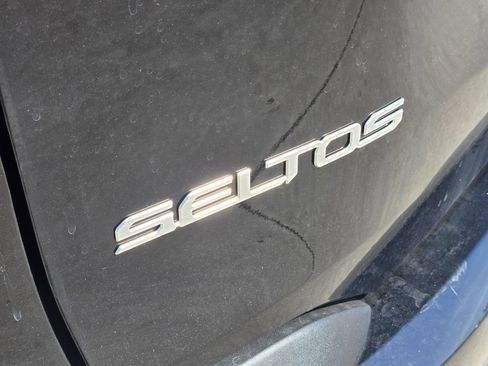 New 2026 Kia Seltos S FWD image 7