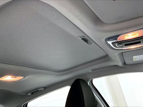 Certified 2025 Hyundai Elantra SEL FWD image 21