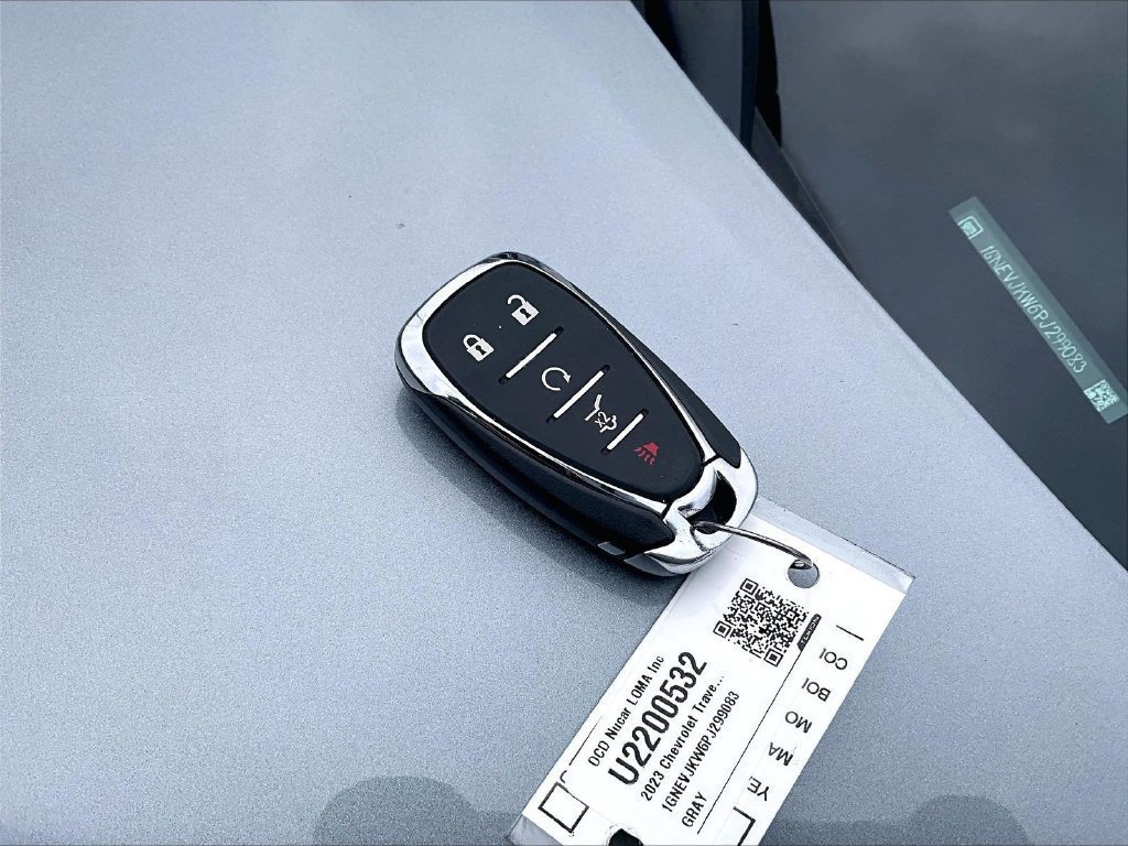 Used 2023 Chevrolet Traverse RS AWD/4WD image 32