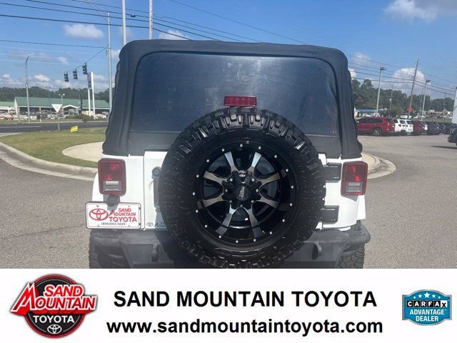 Used 2015 Jeep Wrangler Sahara AWD/4WD image 4