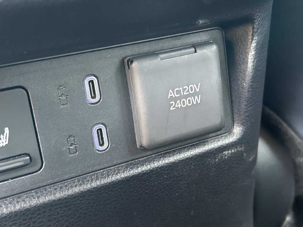 Certified 2025 Toyota 4Runner Platinum AWD/4WD image 25
