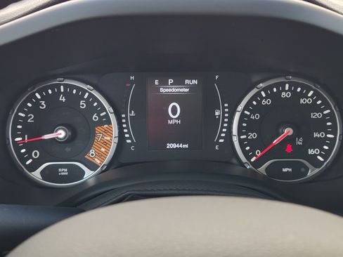 Used 2023 Jeep Renegade Latitude w/ Premium Group AWD/4WD image 18