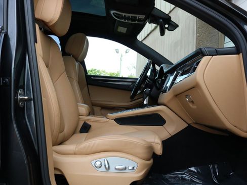 Used 2018 Porsche Macan S AWD/4WD image 52