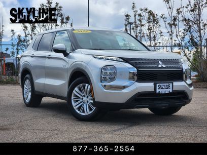 Used 2025 Mitsubishi Outlander ES