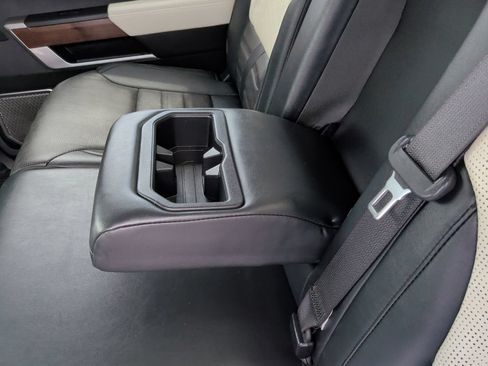 Used 2022 Toyota Tundra Capstone AWD/4WD image 38