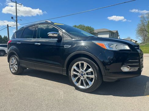 Used 2014 Ford Escape SE w/ SE Chrome Package AWD/4WD image 3