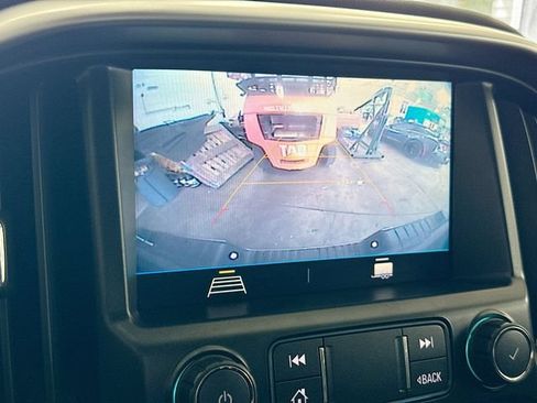 Used 2021 Chevrolet Colorado LT w/ LT Convenience Package AWD/4WD image 14