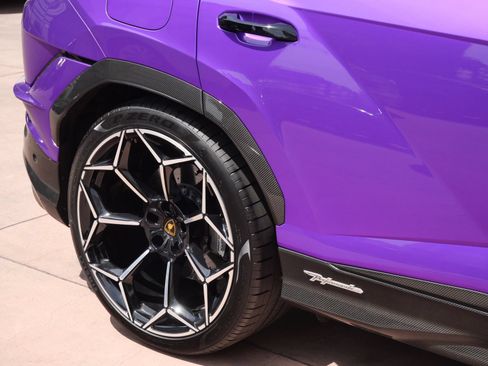 Used 2024 Lamborghini Urus Performante AWD/4WD image 15