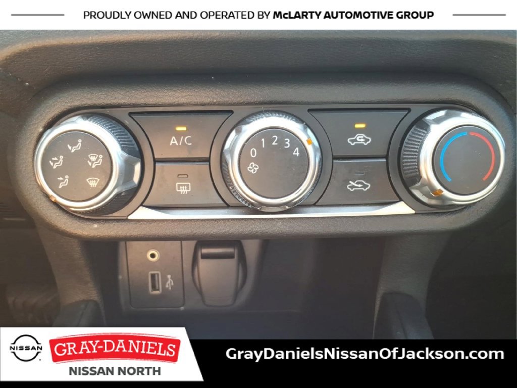 Used 2025 Nissan Versa S w/ S Plus Package FWD image 17