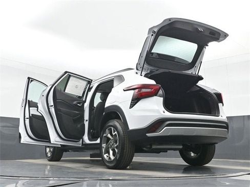 New 2026 Chevrolet Trax LT image 53