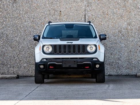 Used 2016 Jeep Renegade Trailhawk AWD/4WD image 3