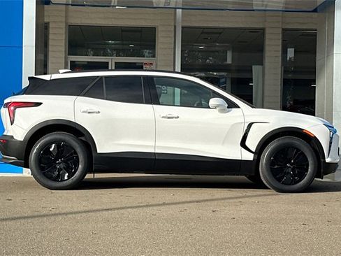 New 2026 Chevrolet Blazer EV LT image 4