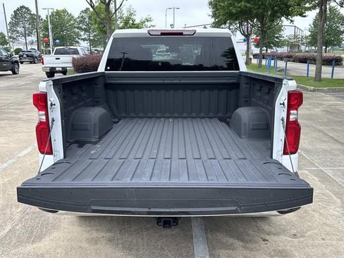 Used 2025 Chevrolet Silverado 1500 LTZ AWD/4WD image 12