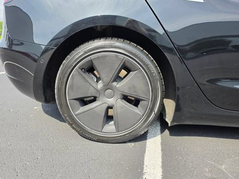 Used 2020 Tesla Model 3 Long Range AWD/4WD image 5