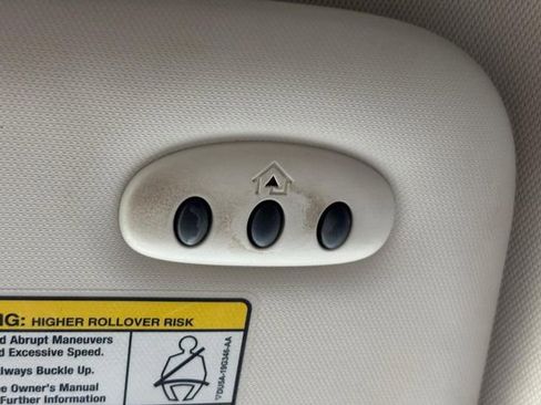 Used 2017 Ford Escape Titanium image 24