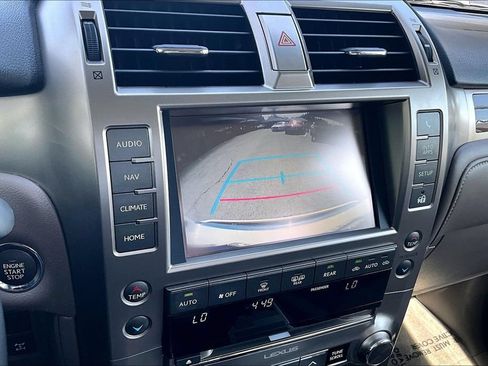 Used 2018 Lexus GX 460 Premium w/ Premium Package AWD/4WD image 29