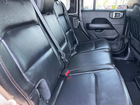 Used 2021 Jeep Wrangler Unlimited Rubicon w/ Trailer Tow Package image 25