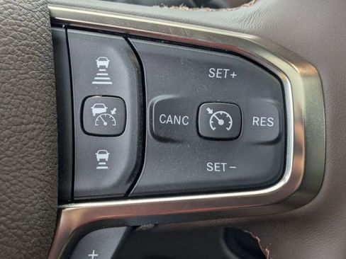 New 2026 RAM 2500 Limited AWD/4WD image 17