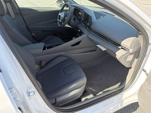 New 2026 Hyundai Elantra Blue image 13