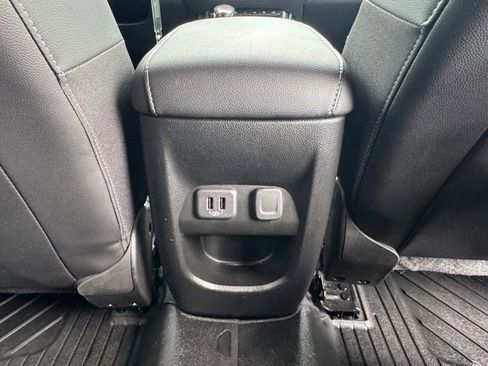 Used 2022 Chevrolet Colorado ZR2 AWD/4WD image 12