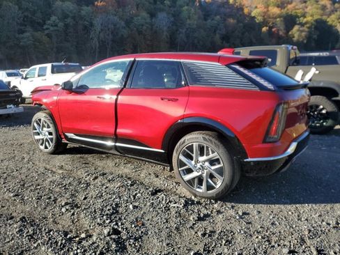 Used 2025 Cadillac Optiq Luxury 1 image 4