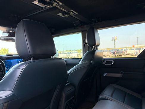 Used 2023 Ford Bronco Outer Banks AWD/4WD image 19