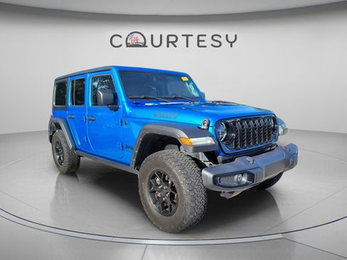 Used 2024 Jeep Wrangler Unlimited Sport AWD/4WD image 4