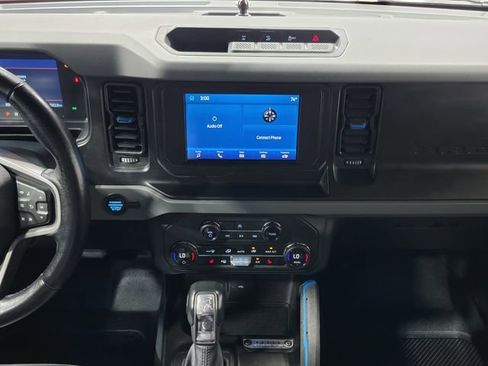 Used 2023 Ford Bronco Black Diamond AWD/4WD image 19