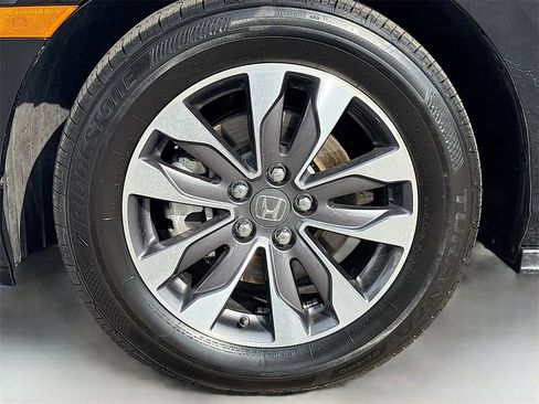 Used 2024 Honda Odyssey EX-L image 32