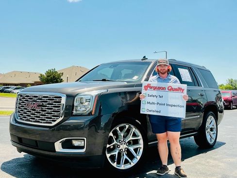 Used 2019 GMC Yukon Denali w/ Denali Ultimate Package AWD/4WD image 13