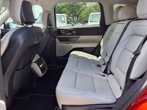 New 2026 Lincoln Nautilus Premier AWD/4WD image 8