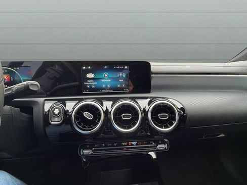 Used 2020 Mercedes-Benz CLA 250 image 17