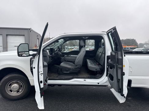 Used 2023 Ford F250 XL image 9