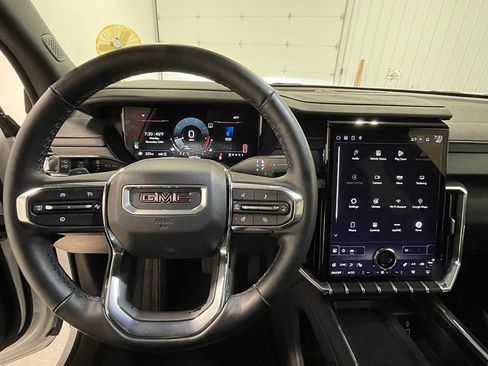 Certified 2025 GMC Acadia Elevation image 40